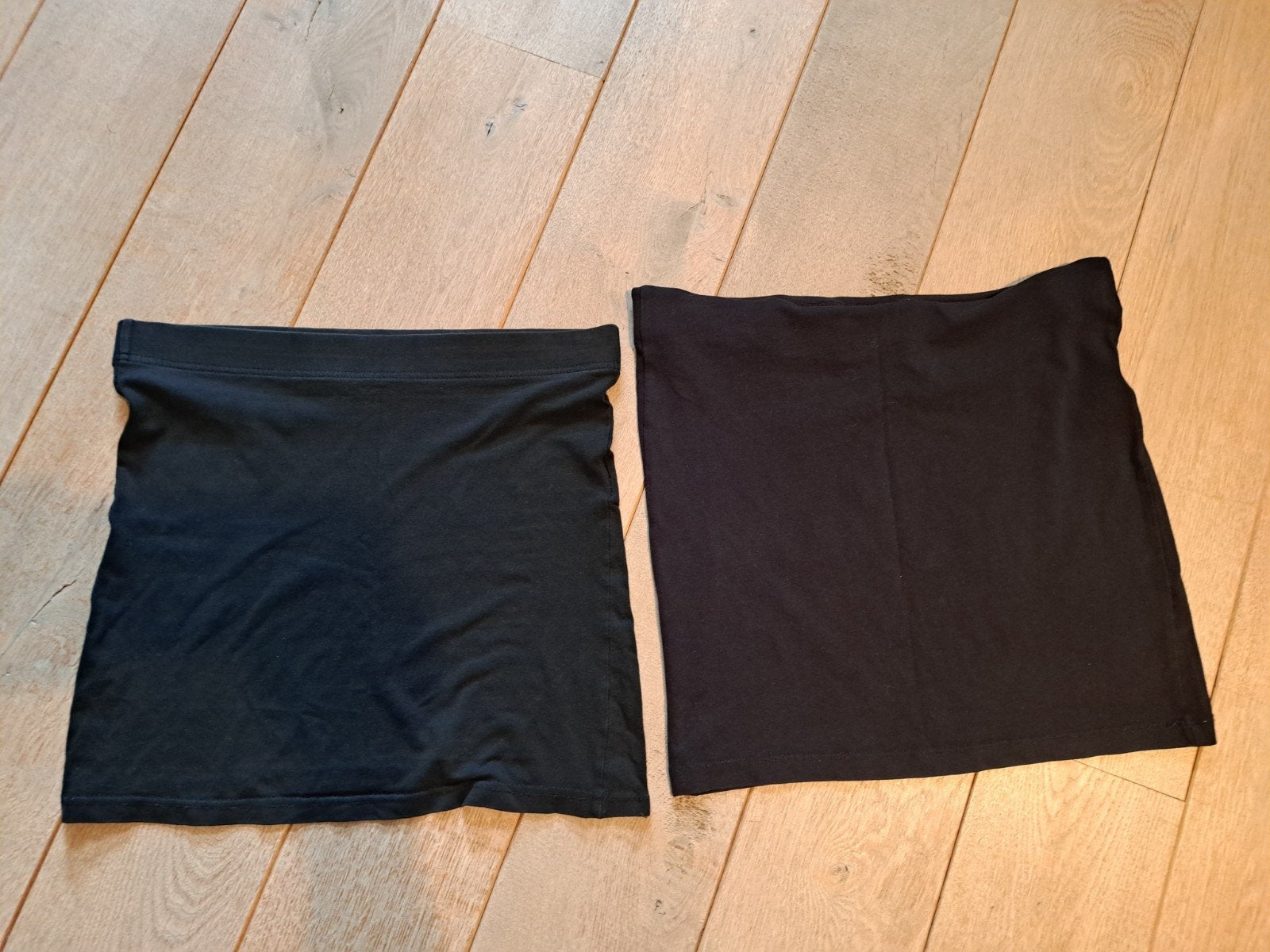 2 zwarte katoen/ jersey rokjes maat M €2,50 p st samen €4,00, Kleding | Dames, Maat 38/40 (M), Basic Equipment, Zwart, Ophalen of Verzenden