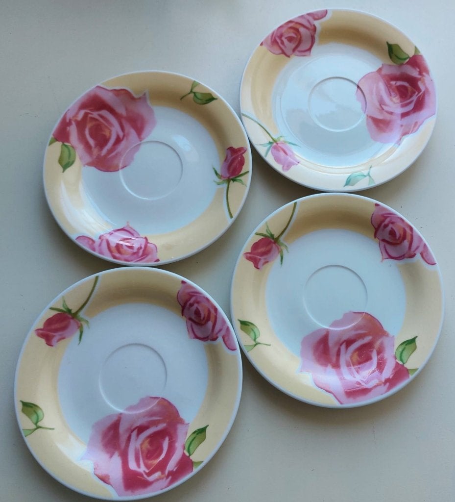Vier bloemen schoteltjes - Bordjes, Gebruikt, Overige merken, Vintage, Ophalen of Verzenden