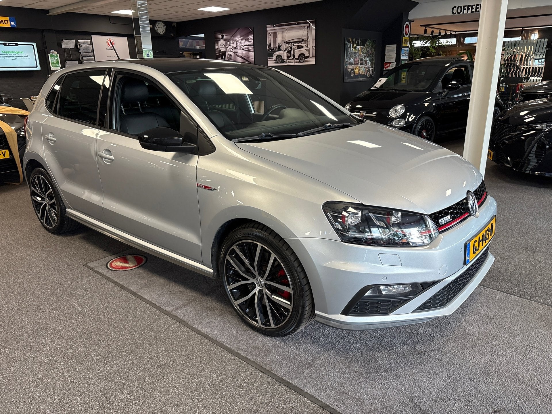 Volkswagen Polo 1.8 TSI GTI/ navi / camera / leer alcantara, Dealer onderhouden, Gebruikt, Origineel Nederlands, Bedrijf