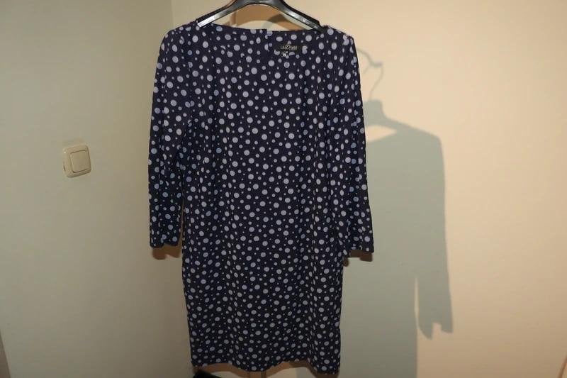 Ladress jurk stretch stof mooie print blauw knoopjes rugXS/S