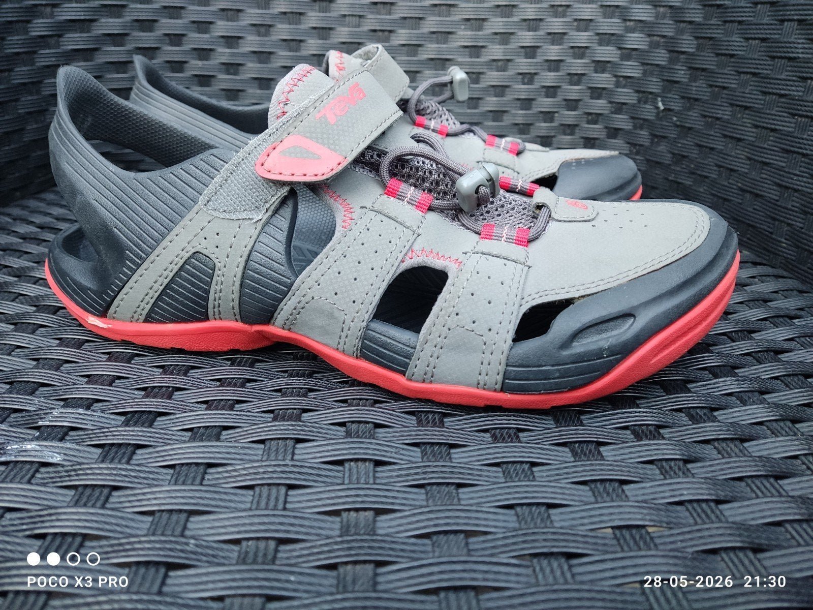 Te koop Teva sandalen waterschoenen maat 38/39, Teva, Ophalen, Gedragen