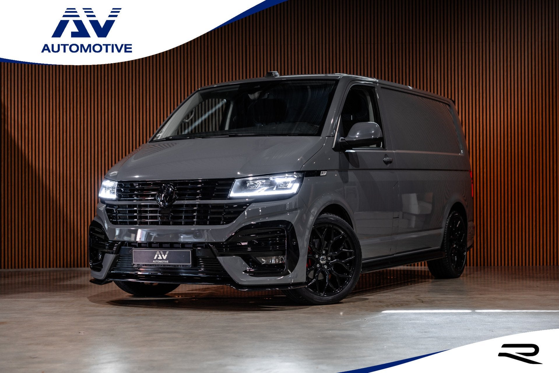 Volkswagen Transporter 2.0 TDI BULLI | ACC | Bi-Xenon | Virt, Auto's, Dealer onderhouden, Gebruikt, 4 cilinders, 150 pk