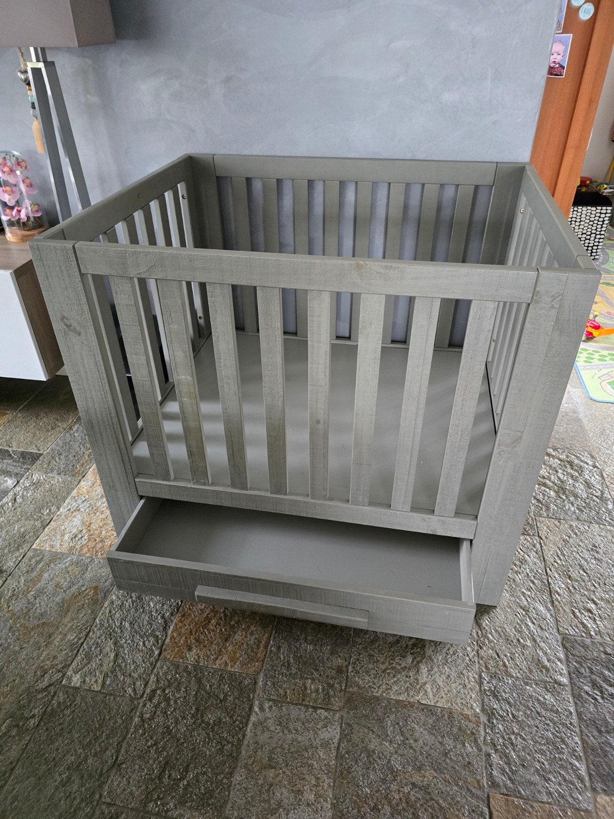 Coming Kids grijze in hoogte verstelbare box 80x100 cm +lade, Kinderen en Baby's, Boxen, Ophalen, Gebruikt, Vierkant, In hoogte verstelbaar