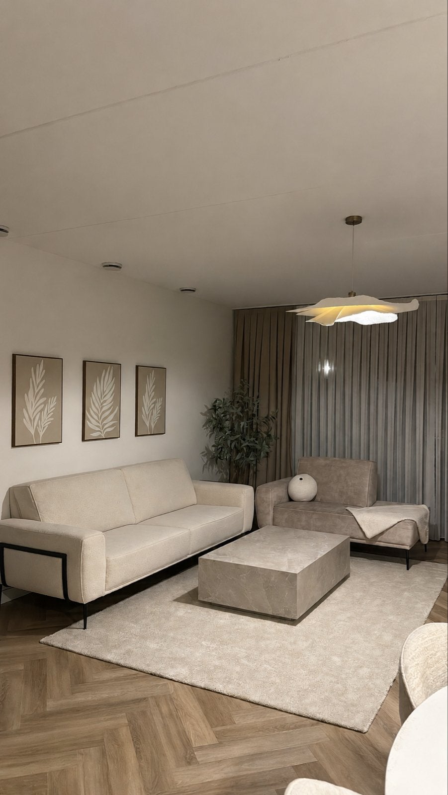 Luxe beige 3,5-zits bank Puglia met divan XOOON twv €4000, Ophalen, Nieuw, 75 tot 100 cm