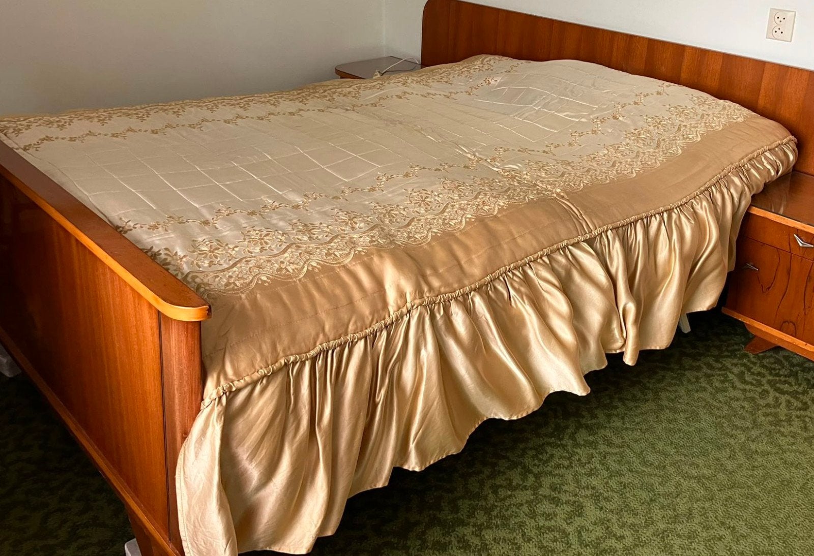 Antiek bed te koop, Ophalen