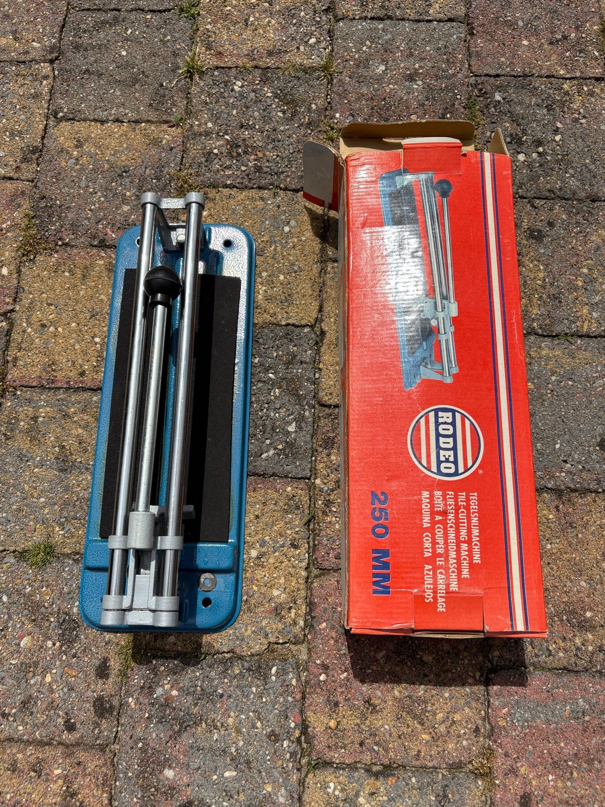 Rodeo Tegelsnijmachine 250 mm, Doe-het-zelf en Verbouw, Tegels, Ophalen, Overige materialen, Gebruikt, Overige typen