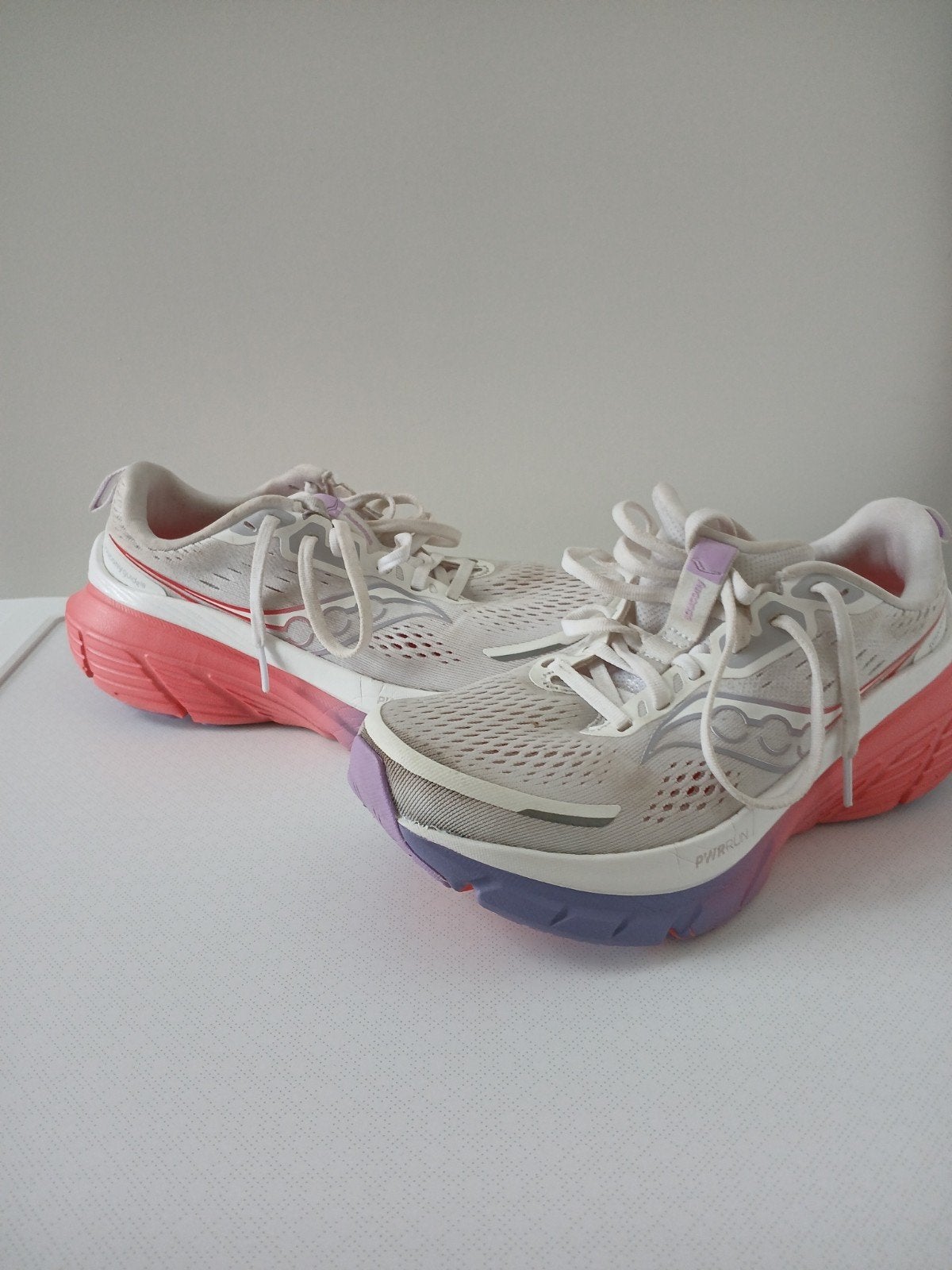 Saucony Guide 18, Ophalen of Verzenden, Zo goed als nieuw, Schoenen