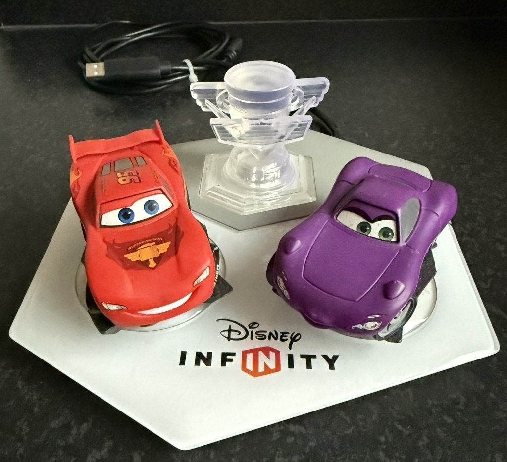 Disney Infinity Cars set, Gebruikt, Racen en Vliegen, Ophalen of Verzenden, 3 spelers of meer