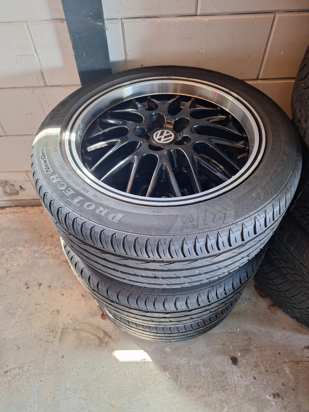Set van 4 gebruikte 17 inch velgen met zomerbanden, Auto-onderdelen, Banden en Velgen, Ophalen, Gebruikt, Banden en Velgen, 17 inch