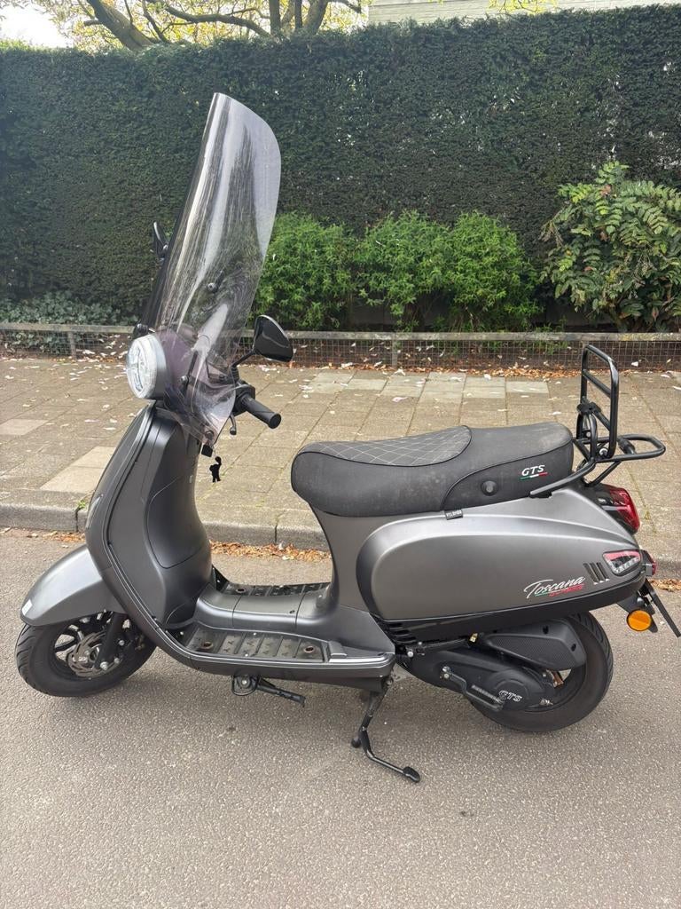 GTS Toscana Scooter - Grijs, Zo goed als nieuw, Ophalen, Overige modellen, Maximaal 45 km/u, Zo goed als nieuw
