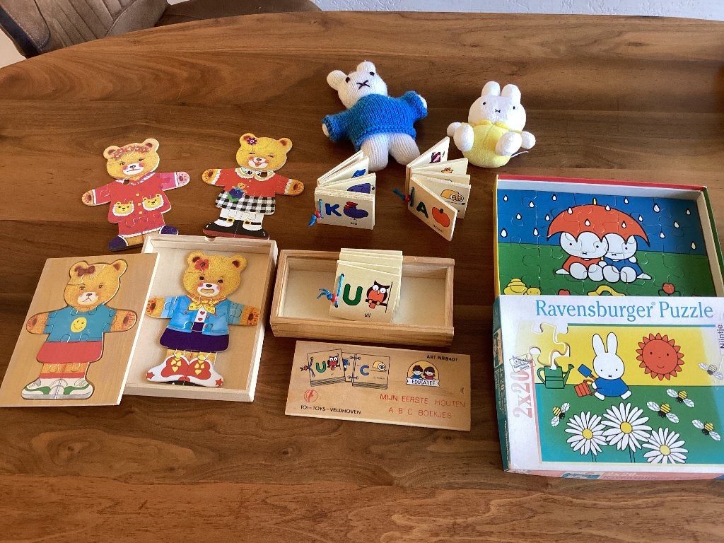 PAKKET ALLERKLEINSTEN (6 puzzels, houten boekjes, Nijntjes), Kinderen en Baby's, Ophalen of Verzenden, Zo goed als nieuw, Puzzelen