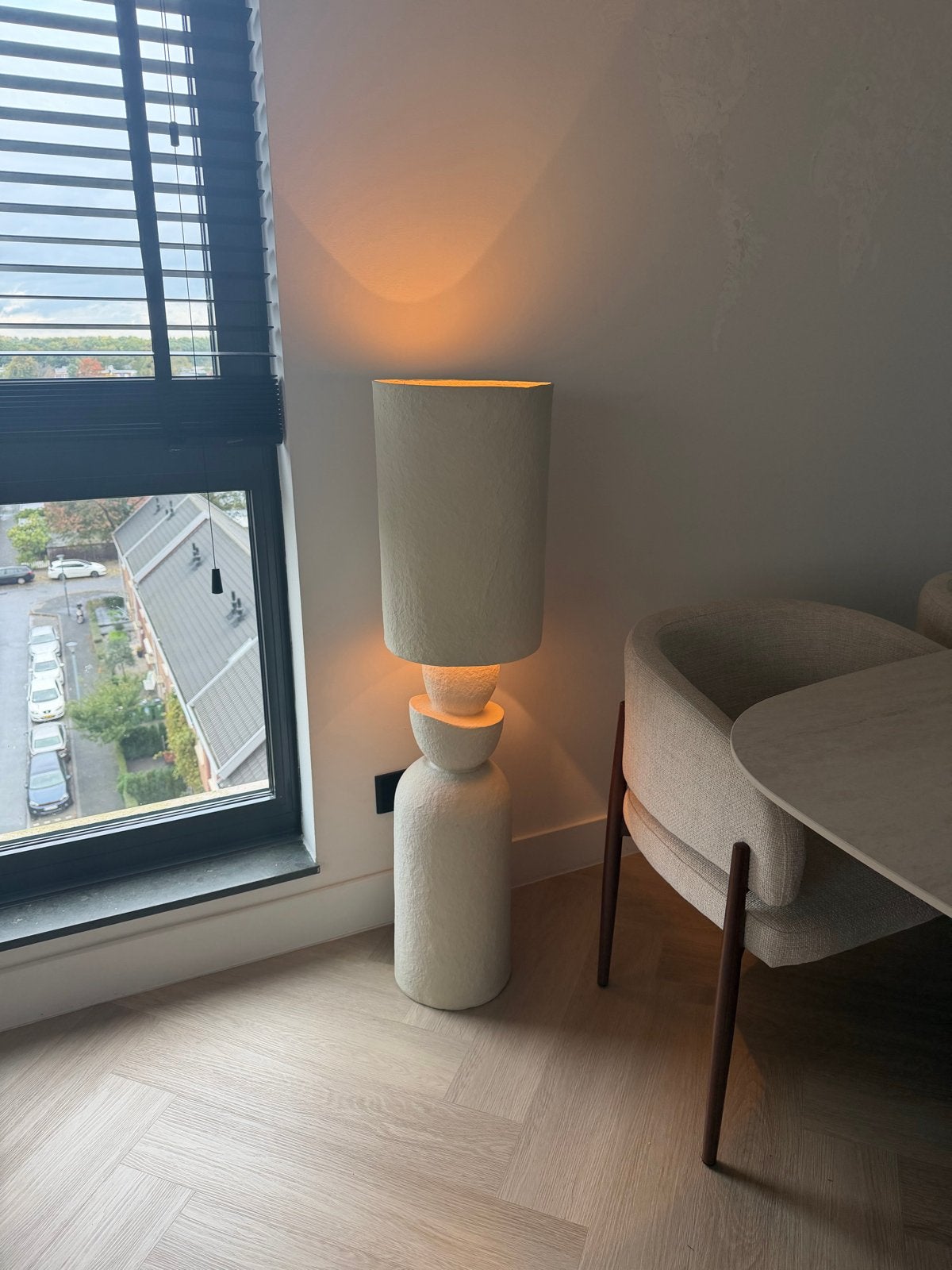 Stijlvolle vloerlamp creme, Ophalen, Zo goed als nieuw, Natuurlijk materiaal, 100 tot 150 cm