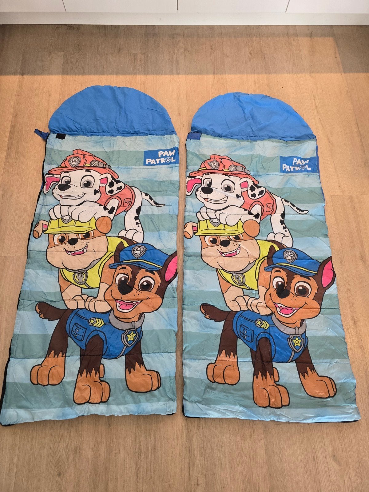 2x Paw Patrol slaapzak - Ideaal voor logeerpartijtjes!, Ophalen of Verzenden, Zo goed als nieuw