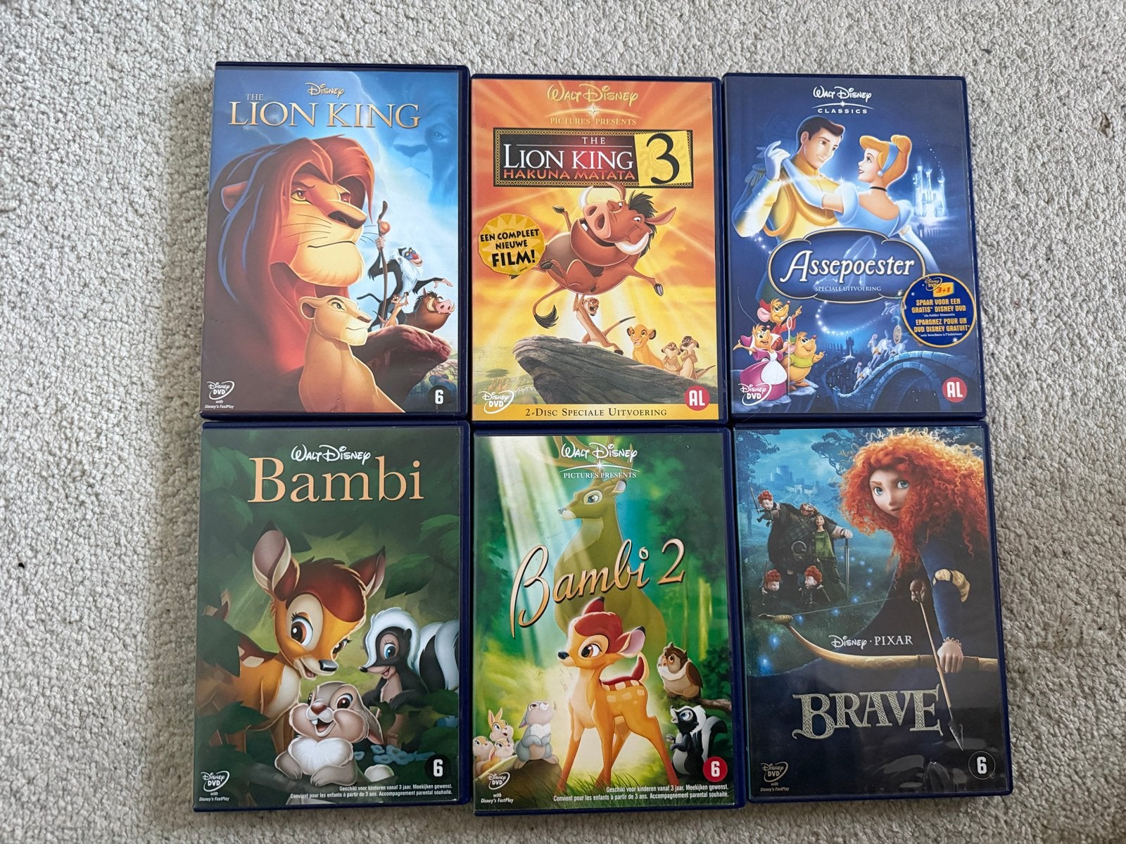 Disney DVD Collectie oa lion king Bambi, Assepoester, Animatie, Alle leeftijden, Nederlands, Zo goed als nieuw