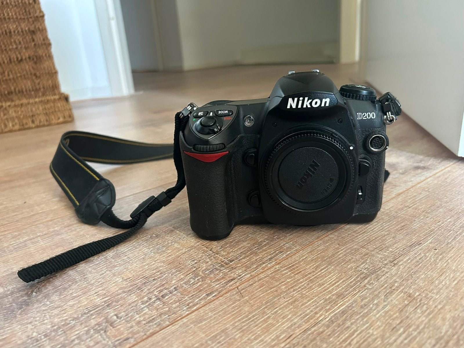 Nikon D200 + extra’s, Gebruikt, 10 megapixels, Nikon, Geen optische zoom