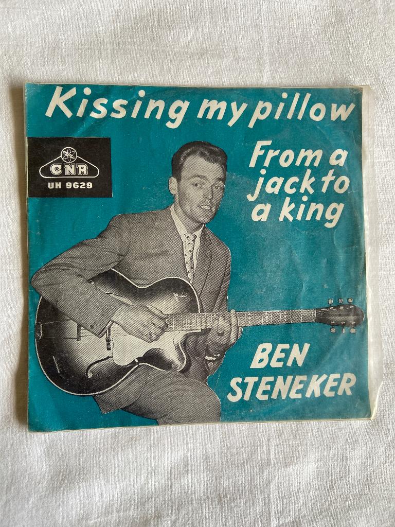 Ben Steneker - kissing my pillow, 7 inch, Single, Ophalen of Verzenden, Zo goed als nieuw