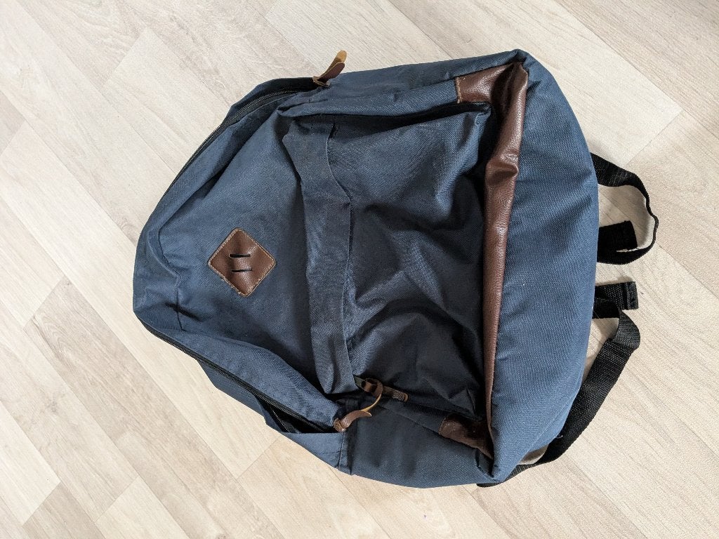 Gratis rugtas donkerblauw, Sieraden, Tassen en Uiterlijk, Tassen | Rugtassen, Ophalen, Zo goed als nieuw, Overige merken