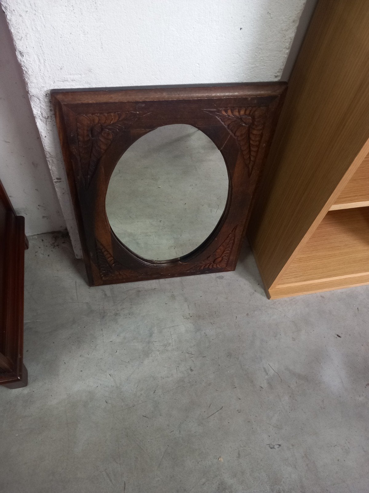 mooie spiegel donker eiken prijs € 15.00, Ophalen of Verzenden, Rechthoekig, Minder dan 50 cm