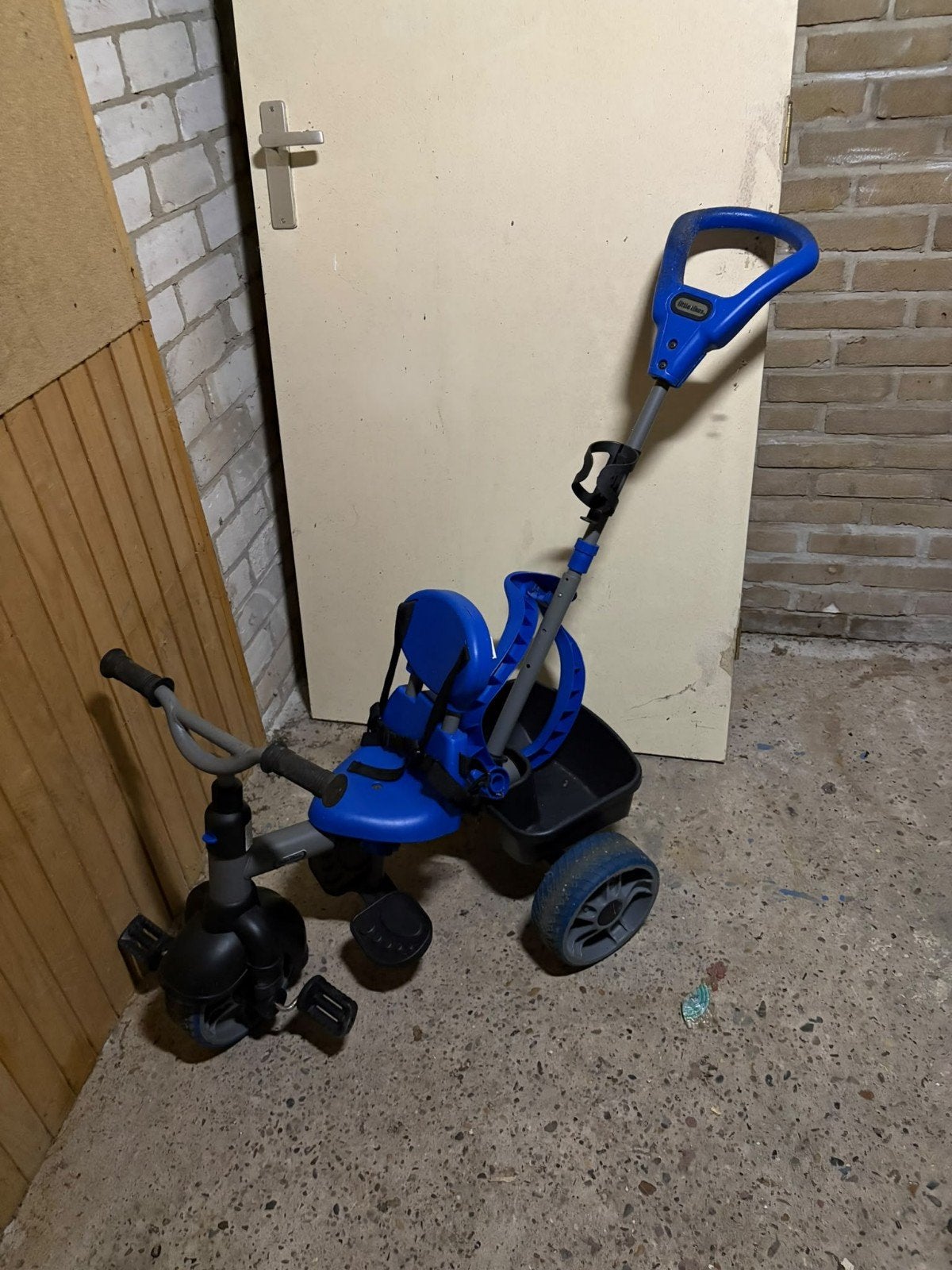 nette 3 wieler met duwstang., Ophalen, Zo goed als nieuw, Duwstang