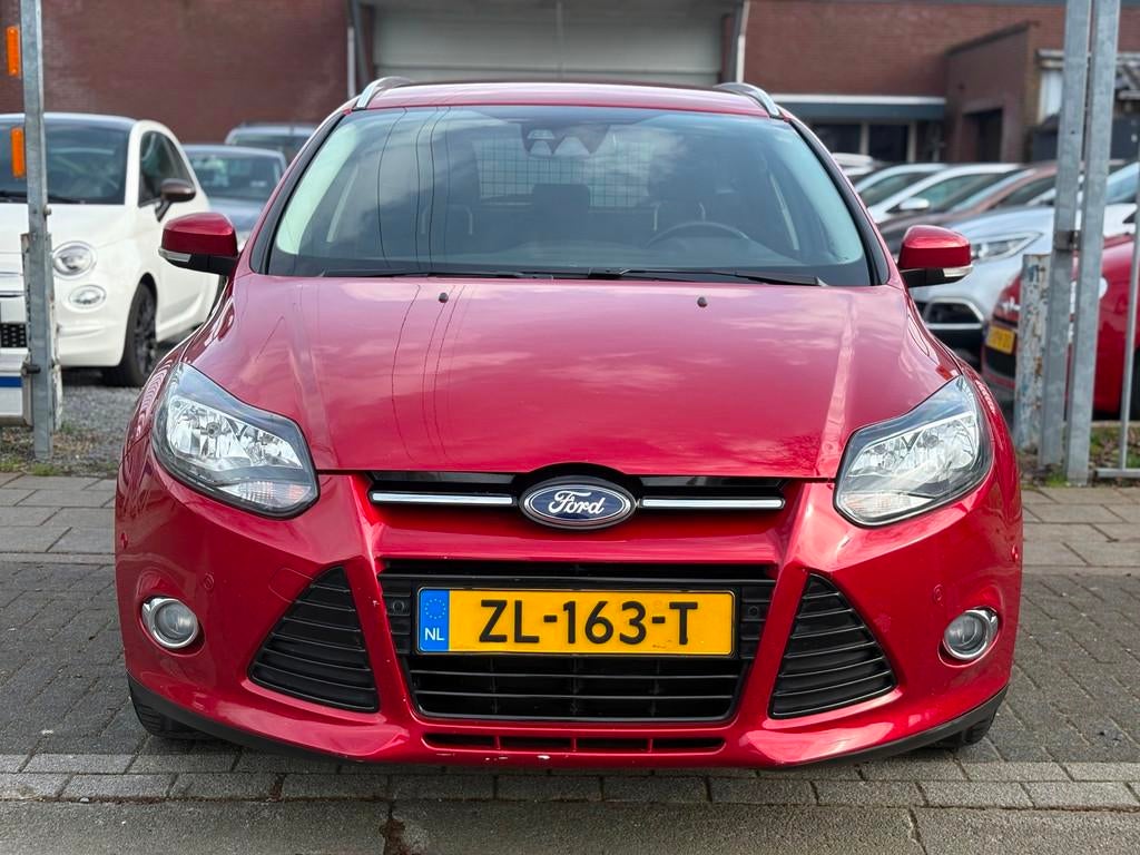 Ford Focus Wagon 1.0 EcoBoost Titanium | NWE D-Riem | Half L, Euro 5, 101 pk, Gebruikt, Zwart