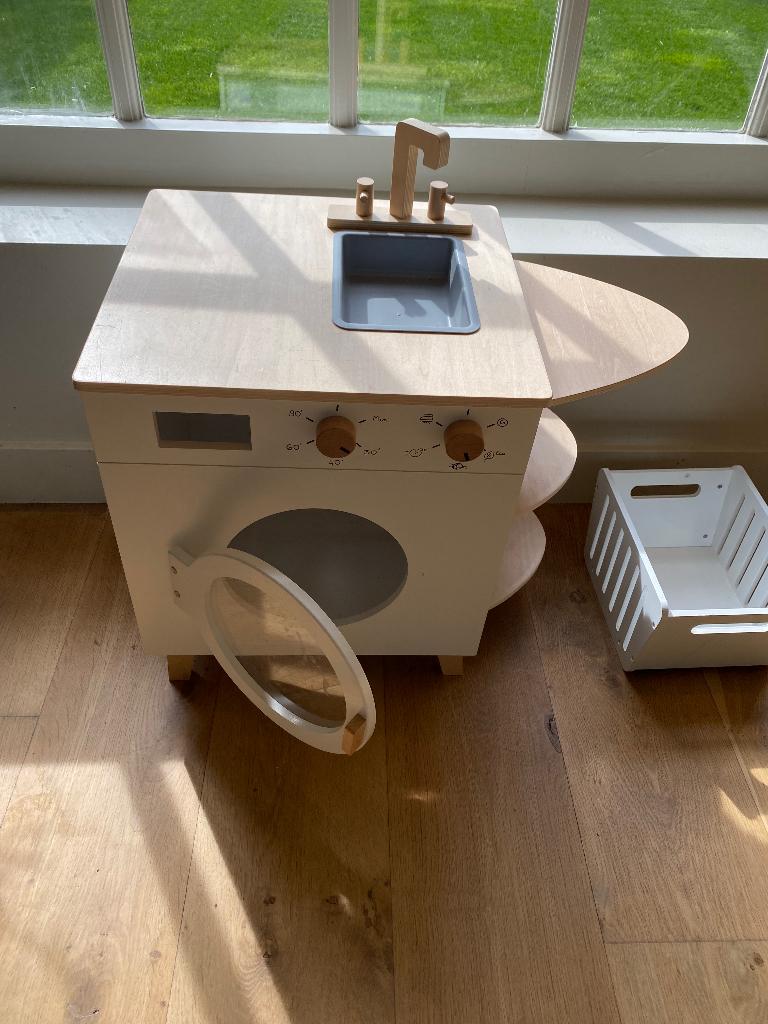 Houten wasmachine voor kinderen, Kinderen en Baby's, Speelgoed | Houten speelgoed, Ophalen, Gebruikt, Meubelstuk of Keukentje