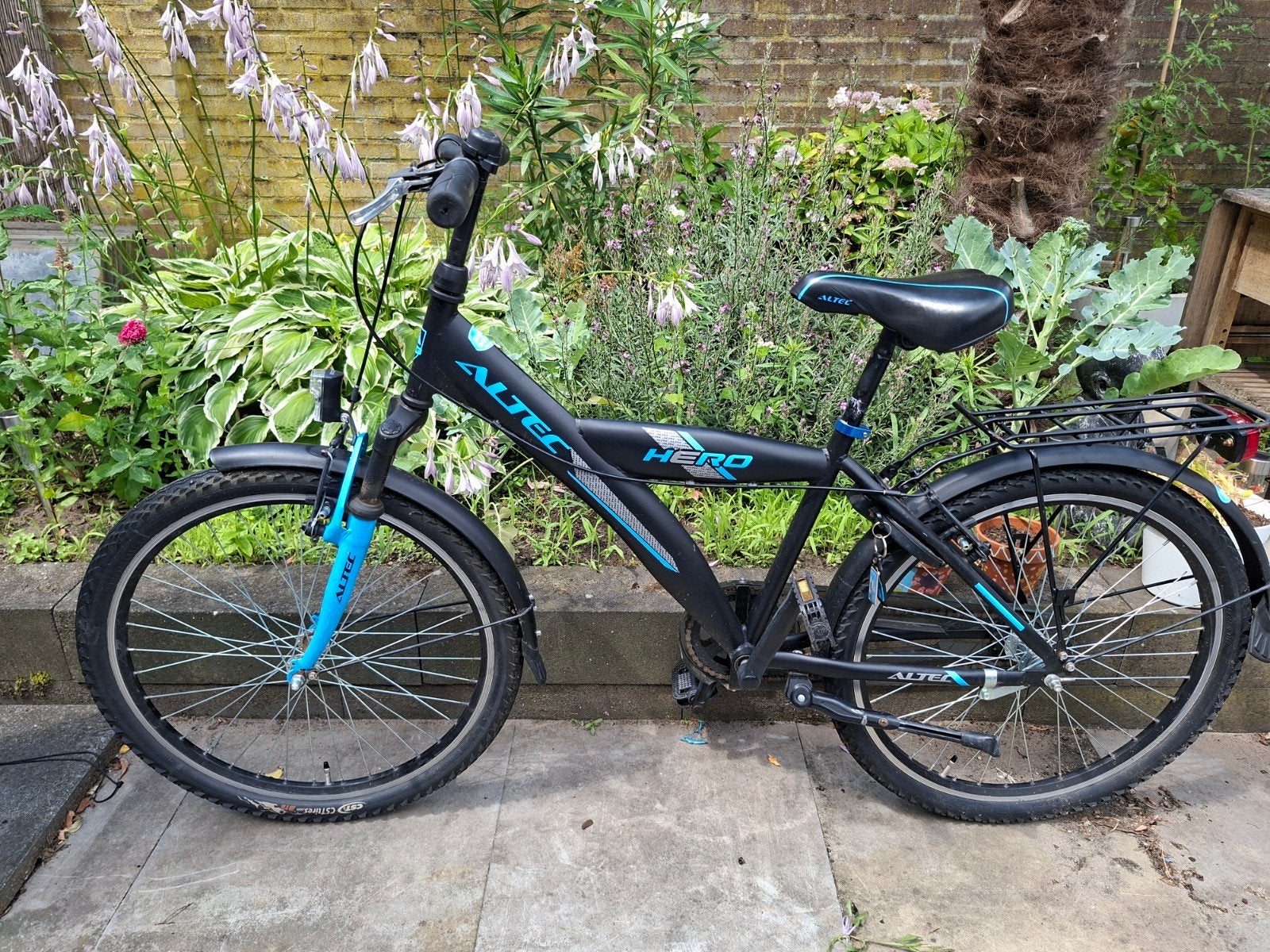 Altec Hero Kinderfiets - Zwart/Blauw 24 inch, Minder dan 49 cm, Ophalen, Gebruikt, Overige merken