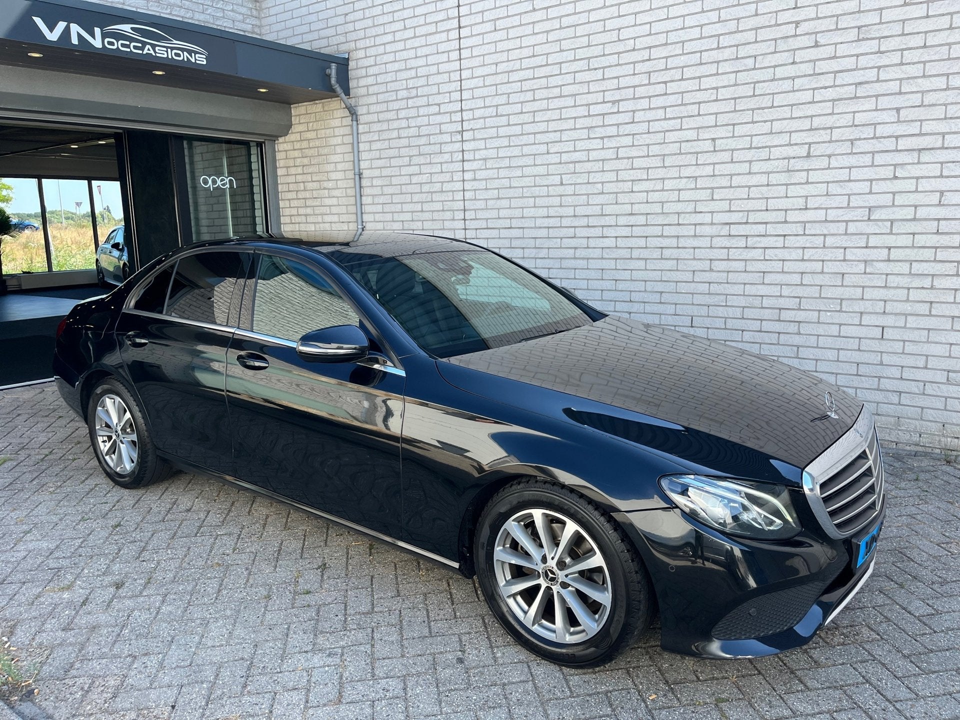 Mercedes-Benz E-klasse 200 d E200 Premium FACELIFT PANO NAP, Auto's, Automaat, Achterwielaandrijving, Gebruikt, 4 cilinders