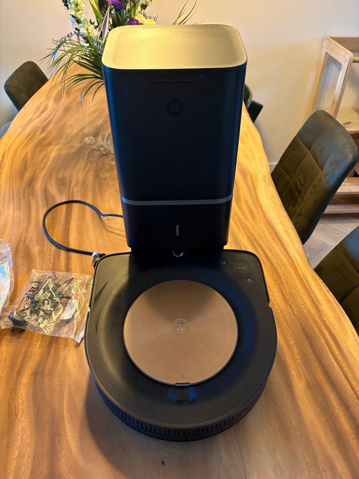 iRobot Roomba s9+ met automatisch leegstation en accessoires, IRobot, Ophalen of Verzenden, Zo goed als nieuw, Inclusief accessoires