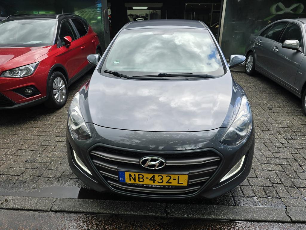 Hyundai I30 1.6 GDi GO! 2016 | 2E EIGENAAR | 12MND GARANTIE, Auto's, Hyundai, Voorwielaandrijving, Gebruikt, 4 cilinders, Parkeersensor