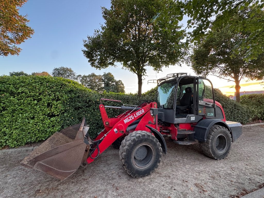 Wiellader/shovel 5,5Ton, Ophalen, Wiellader of Shovel