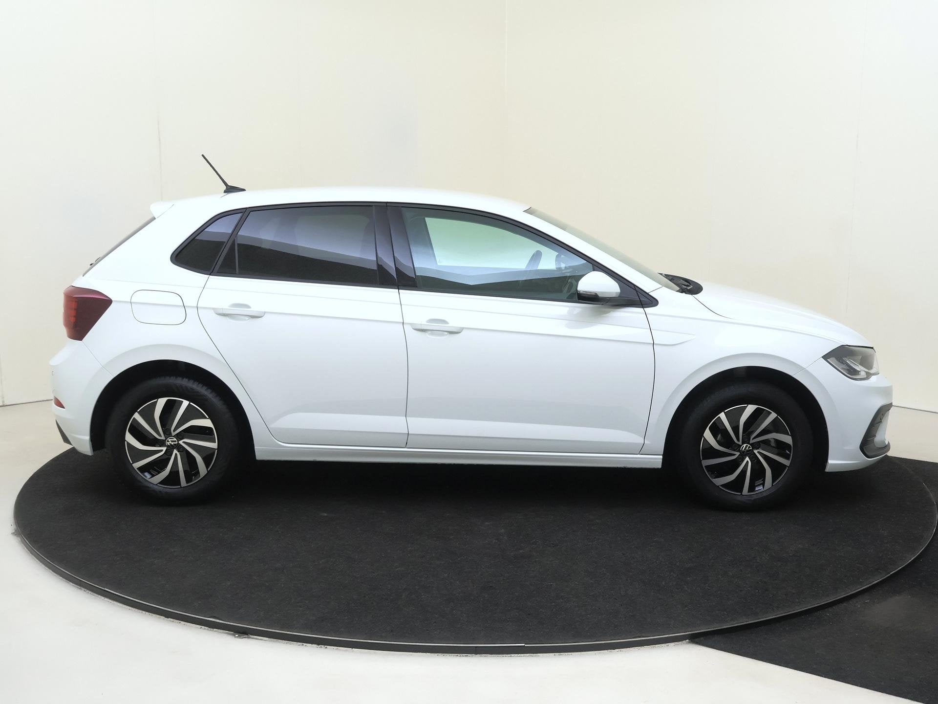 Foto 6 van Volkswagen Polo 1.0 TSI Life | Achteruitrijcamera | Adaptiev