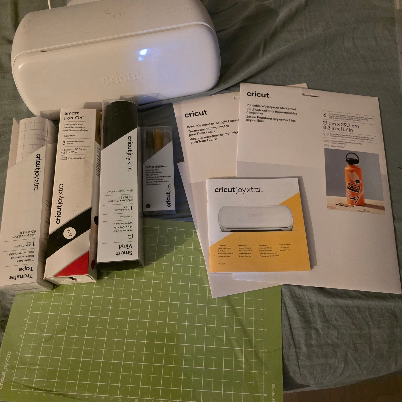 Cricut Joy Xtra Snijmachine met Starterspakket, Ophalen, Zo goed als nieuw, Gereedschap of Toebehoren