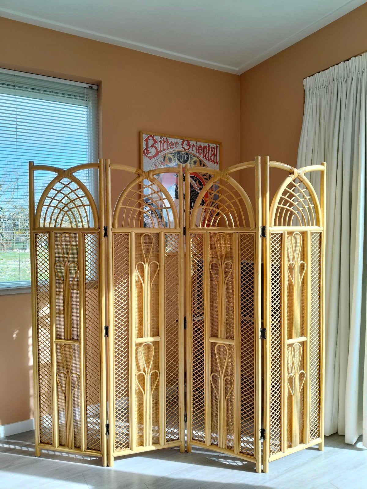 Vintage rotan kamerscherm / roomdivider met webbing, Ophalen, Vintage, Gebruikt, Beige