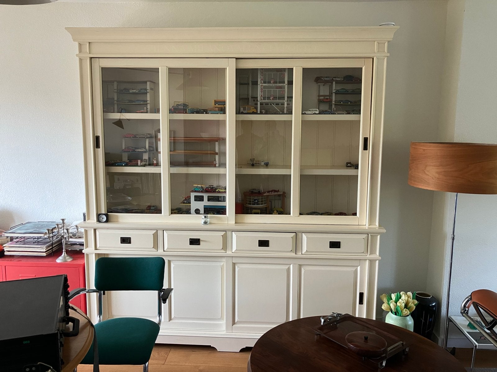 Vintage Apothekerskast met Vitrine en Schuifdeuren, Huis en Inrichting, Ophalen, Gebruikt, 200 cm of meer, 200 cm of meer