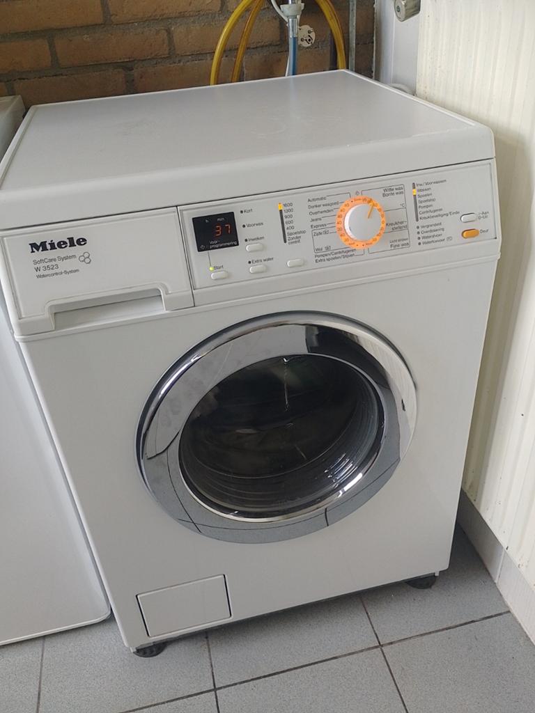 Miele SoftCare System W 3523 Wasmachine, 6 tot 8 kg, Gebruikt, Ophalen of Verzenden, 1600 toeren of meer