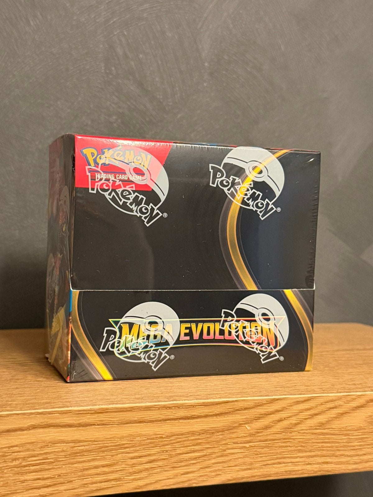 Mega Evolution Booster Box, Hobby en Vrije tijd, Verzamelkaartspellen | Pokémon, Ophalen of Verzenden, Zo goed als nieuw, Boosterbox