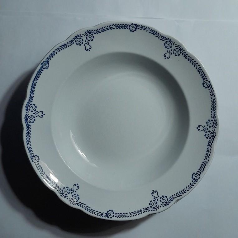 3 diepe borden wit met blauw motief, Gebruikt, Ophalen of Verzenden, Bord(en), Overige stijlen
