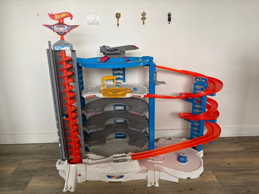 Hot Wheels Ultimate Garage Racebaan, Ophalen, Racebaan, Zo goed als nieuw, Hot Wheels