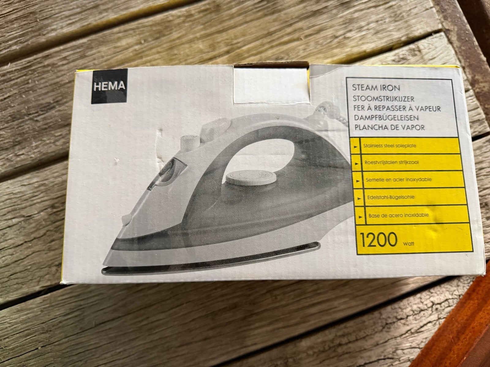 Hema Stoomstrijkijzer 1200W - Nieuw in doos, Ophalen of Verzenden, Nieuw, Strijkijzer met snoer
