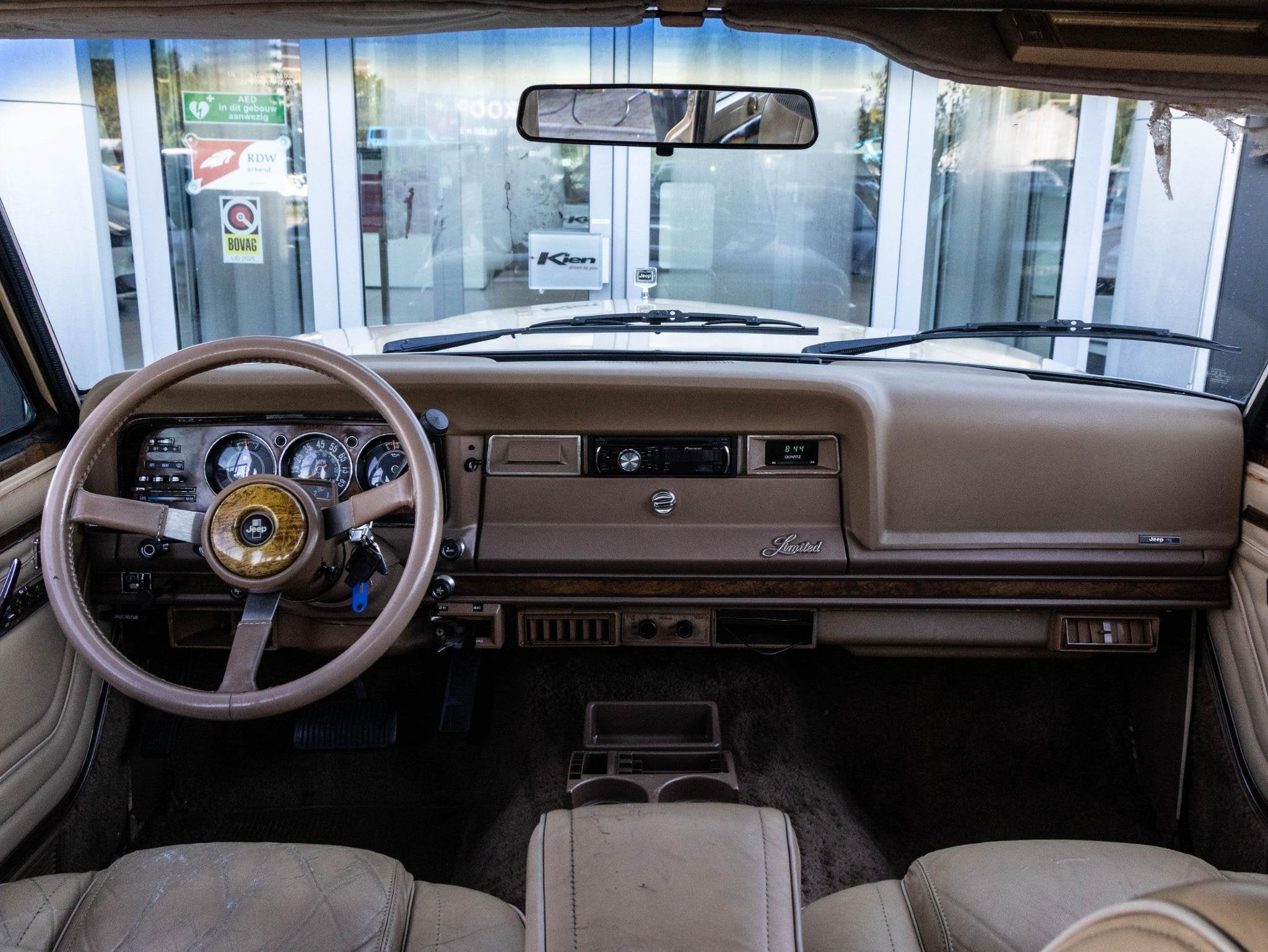 Jeep Wagoneer 5.9 V8 Limited Wagon, Auto's, Automaat, Stof, Gebruikt, 8 cilinders