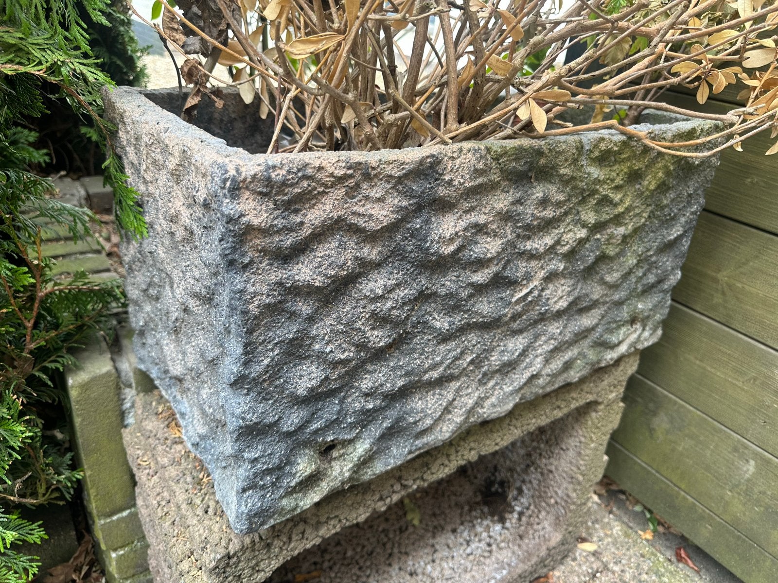 Grote stenen bloembak voor tuin of balkon, Tuin en Terras, Ophalen, Gebruikt, Balkon, 60 tot 100 cm