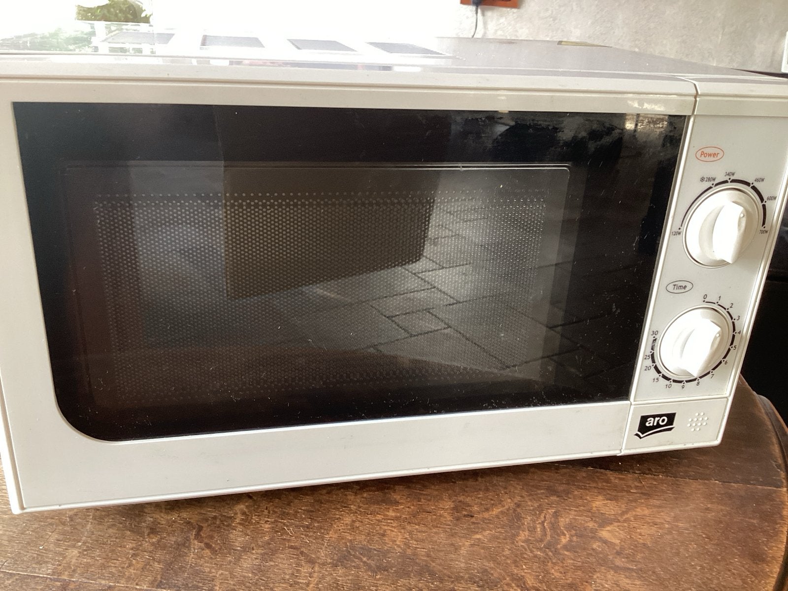 Magnetron - Wit, merk Aro ME 3720, Witgoed en Apparatuur, Ophalen, Gebruikt, Minder dan 45 cm, Magnetron