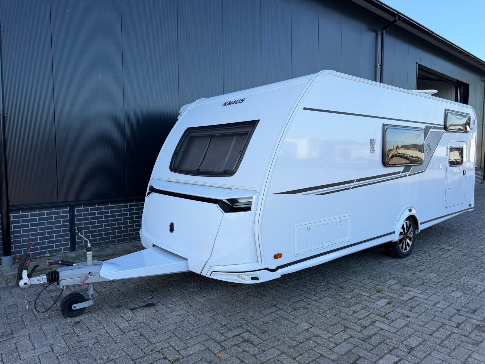 Foto 23 van Knaus Sudwind 580 QS | 3-Pers Stapelbed,Mover,Airco,Voortent