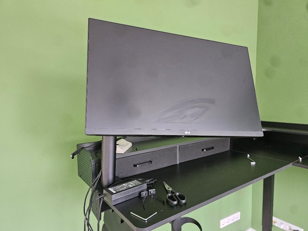 27" QHD Ergo LG Monitor (USB-C) Met Standaard, Computers en Software, Monitoren, IPS, HDMI, Ophalen of Verzenden, Zo goed als nieuw