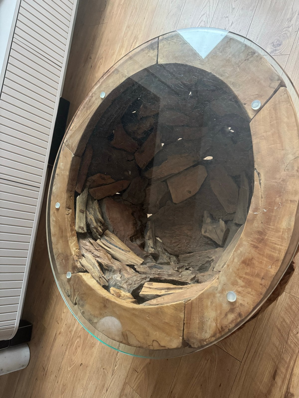 Unieke Teakhouten Salontafel met Glazen Blad, 50 tot 100 cm, Zo goed als nieuw, 5 – 50, Teakhout