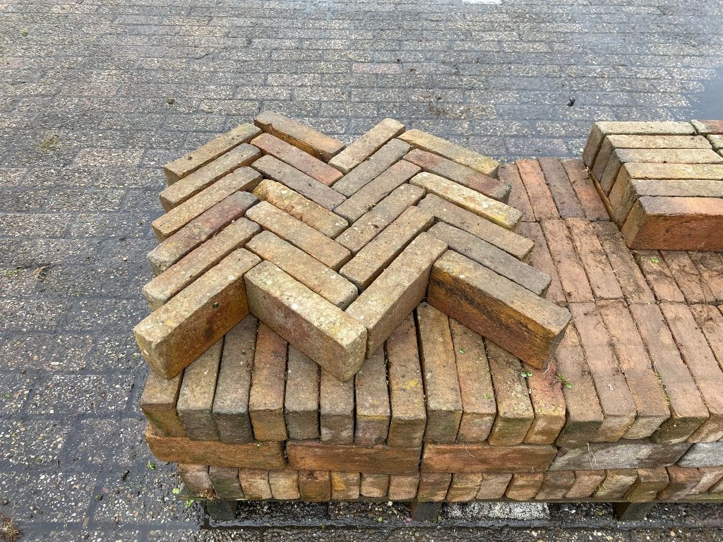 006. 10,08 m2 Waalformaat Bont 5x20x6 cm € 200,00!, Tuin en Terras, Keramiek, Klinkers, Nieuw, Ophalen of Verzenden
