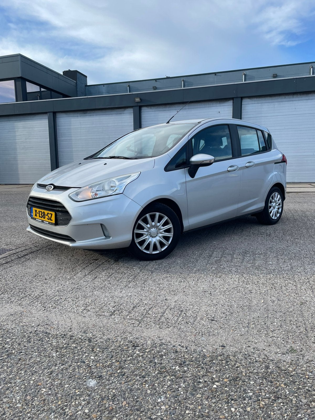Ford B-Max 1.0 2013 / AIRCO / ELEKTR PAKKET / NETJES!!, Auto's, Voorwielaandrijving, Euro 5, Stof, 100 pk