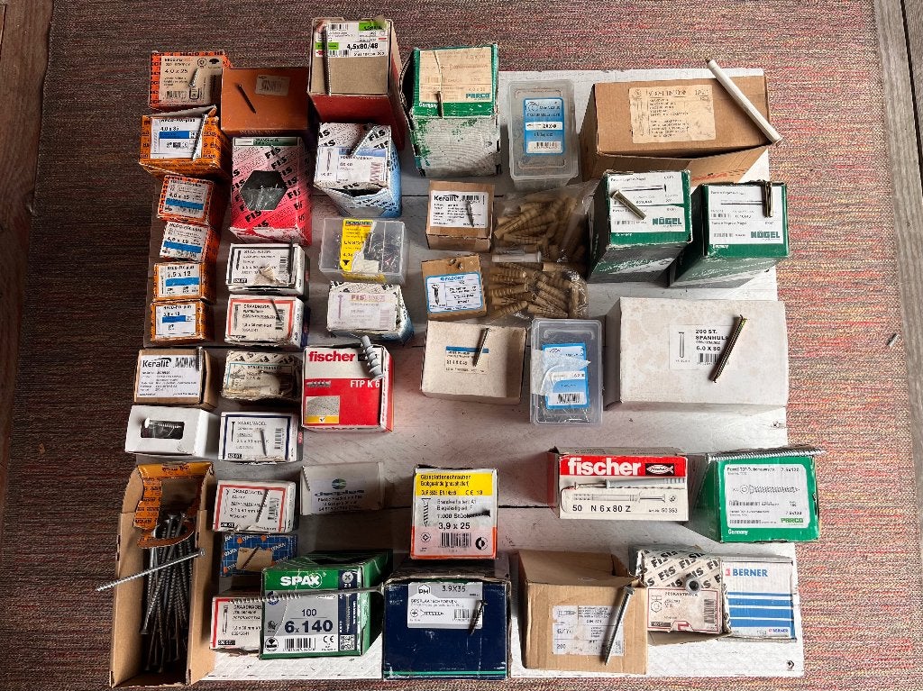 Restanten schroeven, draadnagels, pluggen, houtdraadbouten, Doe-het-zelf en Verbouw, IJzerwaren en Bevestigingsmiddelen, Ophalen