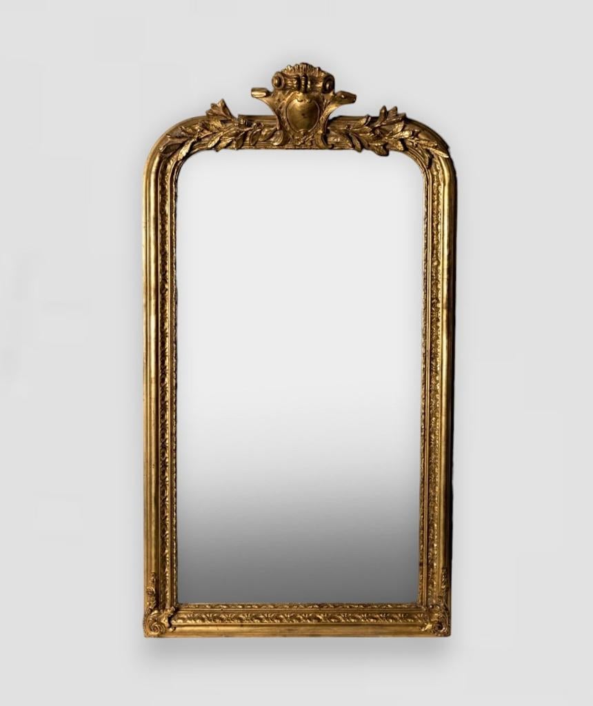 Schouwspiegel in antieke stijl Franse gouden kuifspiegel, Antiek en Kunst, Ophalen of Verzenden, Rechthoekig, 50 tot 100 cm, 150 tot 200 cm