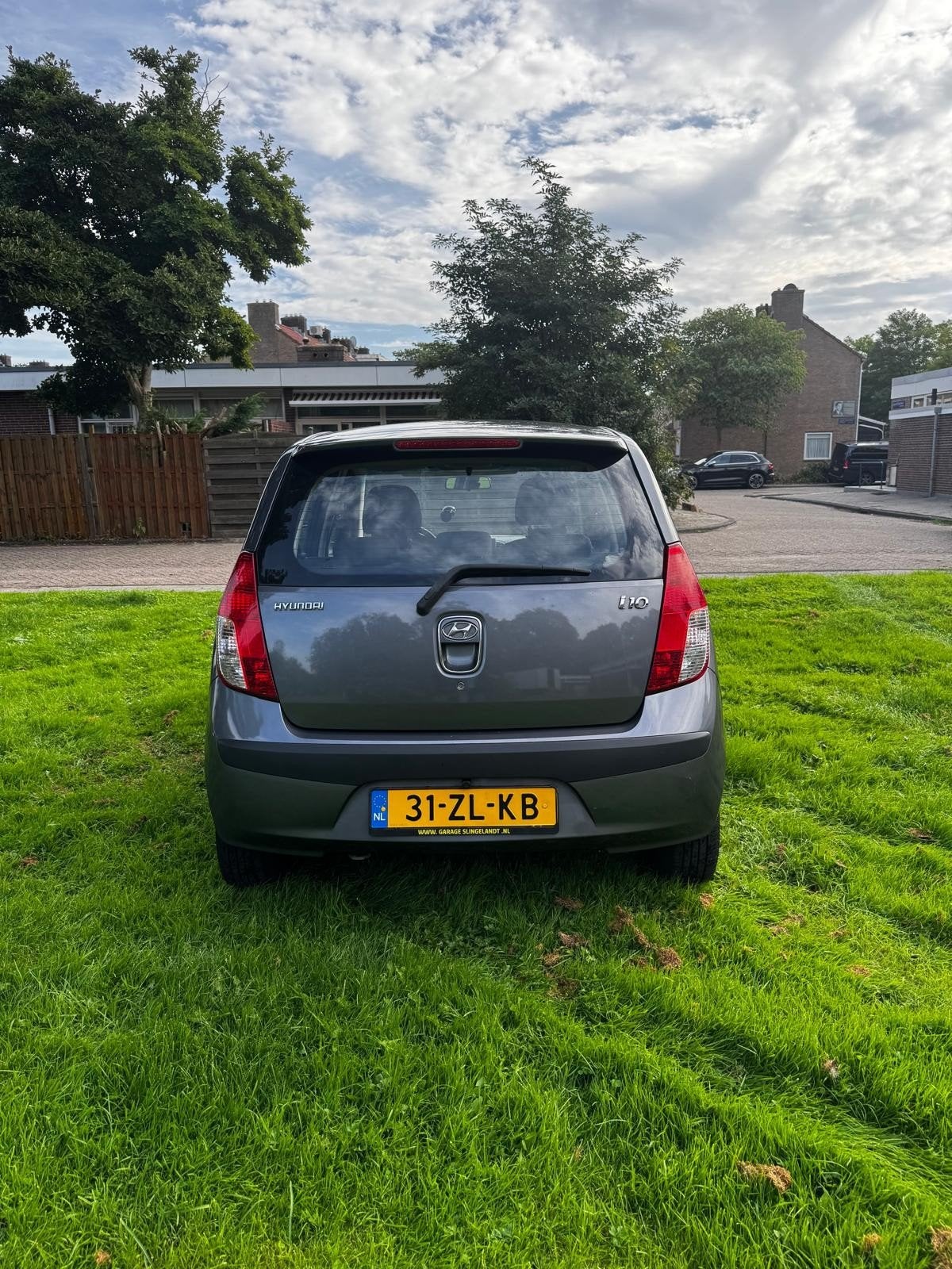 Foto 3 van Hyundai i10 1.1 I 5DR 2008 Grijs